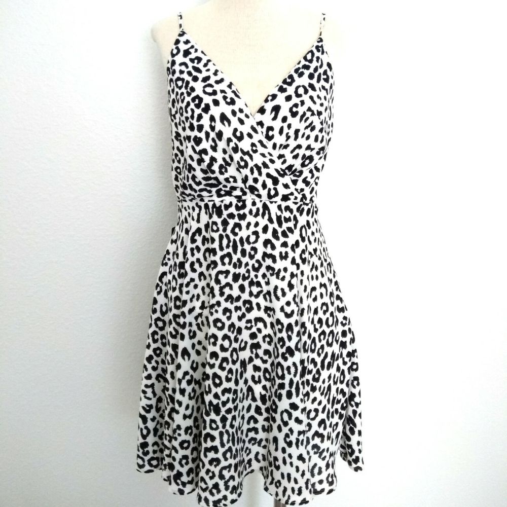 NEW MEDIUM EXPRESS Mini Spotted Dress
